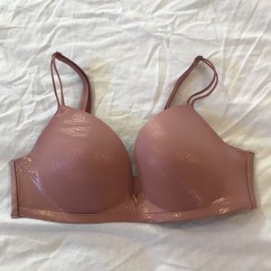 Victoria’s secret padded no wire bra